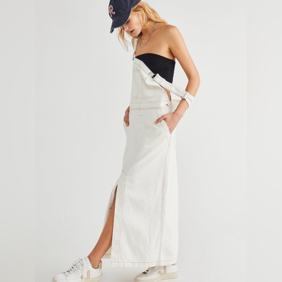 Free People Dresses & Skirts - Free People Holly Skirtall Denim Midi Dress